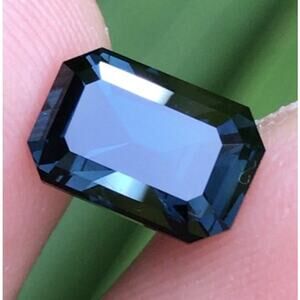 Stunning 2.75 Carat Peacock Blue Spinel!!